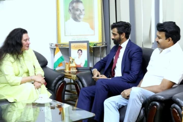 சர்வதேச தொழிலாளர் சம்மேளனத்தின் உயர்மட்ட பிரதிநிதிகளுடன் இ.தொ.க முக்கிய சந்திப்பு (Photos)