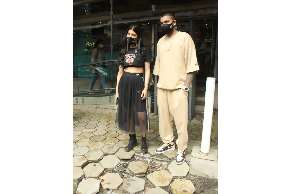 ஸ்ருதிஹாசனின் காதலர் யார் தெரியுமா? மாடர்ன் உடையில் காதலரோடு ஊர் சுற்றும் புகைப்படங்கள் | Actrss Shruthihassan With Her Lover In Mumbai