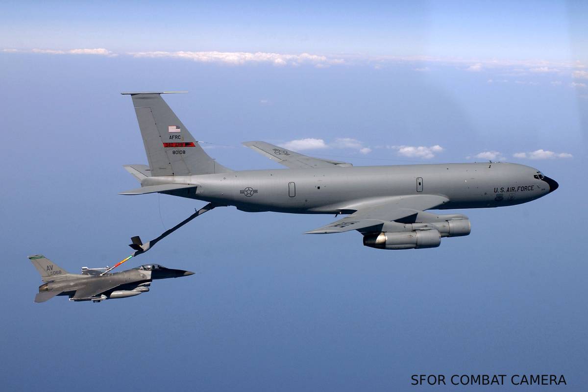 அமெரிக்க விமானம் சுட்டு வீழ்த்தப்பட்டதா? ஈரான் ஆதரவு அமைப்பு பொறுப்பேற்பு | Pro Iran Group Claims Shotdown Us Kc 135 Plane