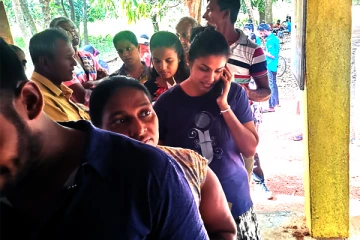 திருகோணமலையில் கூப்பன் மூலம் பெட்ரோல் வழங்க நடவடிக்கை (photos)