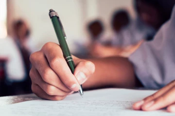 பரீட்சைகள் தொடர்பில் மட்டக்களப்பு மாணவர்கள் முறைப்பாடு