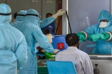 நான்கு பொலிஸாருக்கு கொரோனா தொற்று