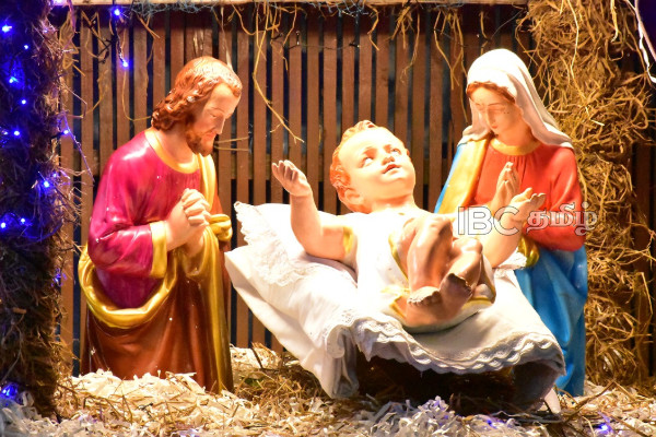 வடக்கு - கிழக்கில் கொண்டாடப்பட்ட நத்தார் பண்டிகை...! | Christmas Worship Events Held Across Tamil Areas