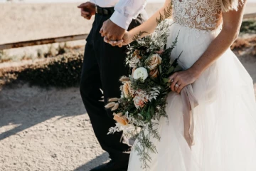 இலங்கையில் திருமண நிகழ்வில் நடந்த பதற்ற நிலை - பலர் மீது தாக்குதல்