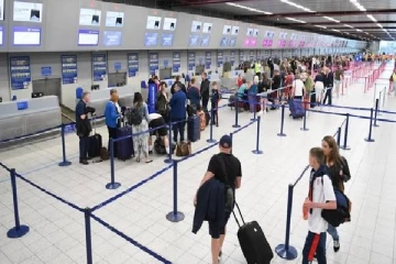 அமெரிக்கா செல்வது தொடர்பில் கனேடிய கல்வியாளர்களுக்கு ஒரு எச்சரிக்கை