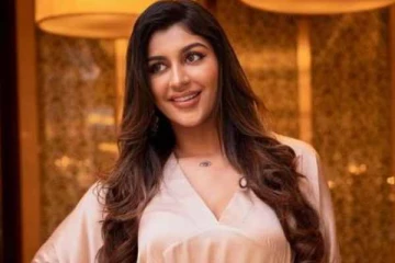 படு ஹாட்டான போட்டோ ஷுட் வீடியோ வெளியிட்ட யாஷிகா ஆனந்த்