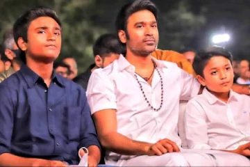 மகன்களுடன் சூப்பர் ஸ்டார் காலில் விழுந்து ஆசீர்!! 24 ஆண்டுக்கு பின் ஐஸ்வர்யாவின் பொங்கல்..