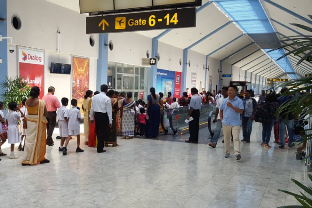 கட்டுநாயக்க விமான நிலையத்தில் மலேசிய நாட்டவர் கைது | Malaysian Arrested In Katunayake Airport