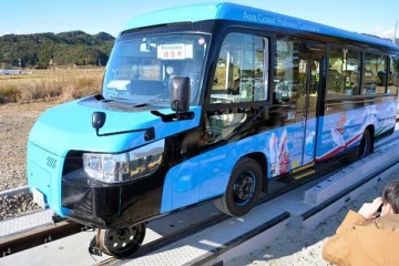 உலகிற்கு முதல் முறையாக இரட்டை பயன்பாட்டு வாகனத்தை அறிமுகம் செய்த ஜப்பான்!