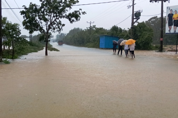 மன்னார், யாழ்ப்பாணம் கிளிநொச்சி மற்றும் முல்லைத்தீவு மக்களுக்கு எச்சரிக்கை! | Flood Warning Mannar Jaffna Kilinochchi Mullaitivu மன்னார், யாழ்ப்பாணம் கிளிநொச்சி மற்றும் முல்லைத்தீவு மக்களுக்கு எச்சரிக்கை! | Flood Warning Mannar Jaffna Kilinochchi Mullaitivu