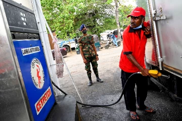 எரிபொருள் கொள்வனவு செய்பவர்களுக்கு முக்கிய அறிவித்தல்! இலங்கையில் நடைமுறைக்கு வருகிறது புதிய திட்டம்