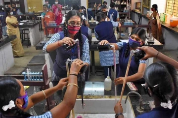 இன்று தொடங்குகிறது 10,11,12ஆம் வகுப்பு செய்முறை தேர்வு..!