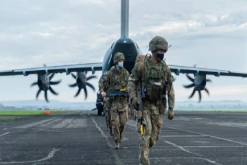 மூன்றாம் உலக போருக்கு தயாராகுங்கள்! இங்கிலாந்து இராணுவ வீரர்களுக்கு உத்தரவு