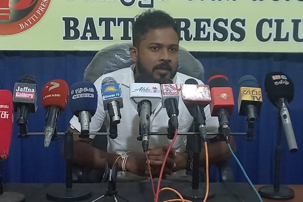 மிலேச்சத்தனமான காவல்துறையினரின் செயல் : நீதிக்காக போராட்டம் தொடரும் - ஆசிரியர் சங்கங்கத்தின் உபதலைவர் | Sri Lanka Protest Education Ministry மிலேச்சத்தனமான காவல்துறையினரின் செயல் : நீதிக்காக போராட்டம் தொடரும் - ஆசிரியர் சங்கங்கத்தின் உபதலைவர் | Sri Lanka Protest Education Ministry