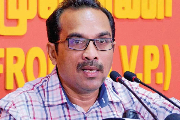 கொள்கலன் விவகாரத்துக்கும் அமைச்சரவை மாற்றத்துக்கும் தொடர்பும் இல்லை : நிராகரிக்கும் அரச தரப்பு | No Connection Container Issue Cabinet Reshuffle