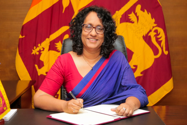 இலங்கையில் மூடப்படும் பாடசாலைகள்: பிரதமர் ஹரிணி அமரசூரிய வெளியிட்ட முக்கிய தகவல் | Small Schools Are Closed Soon In Sri Lanka