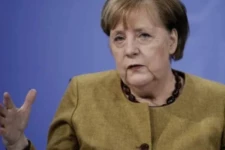 கருத்து சுதந்திரம் சமூகவலைதள உரிமையாளர்களால் தீர்மானிக்கப்படக்கூடாது!