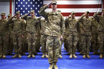 அமெரிக்க ராணுவத்தில் 5 சதவீதம் ஆட்குறைப்பு