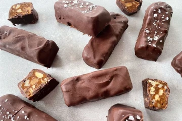 இந்த பொருள் இருந்தால் போதும்; வீட்டிலேயே சாக்லேட் செய்யலாம் தெரியுமா?