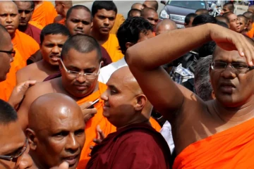 இலங்கையில் நல்லிணக்கத்துக்கு எதிராக செயற்படும் மதகுருமார் - பாப்பரசரின் பிரதிநிதி விமர்சனம்