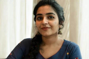 உடல் எடையை பாதியாக குறைத்து ஆளே மாறிய தனுஷ் பட நடிகை ரஜிஷா விஜயன்.. புகைப்படம் இதோ