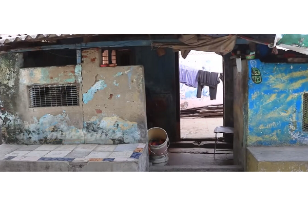 பரிதாப நிலைக்கு தள்ளப்பட்ட வடிவேல் பாலாஜியின் குடும்பம் - பேச முடியாமல் கண்ணீருடன் கலங்கிய மனைவி | Vadivel Balaji S Family Is Struggling To Get Food