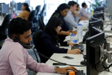 அரச அதிகாரிகளுக்கு பிறப்பிக்கப்பட்டுள்ள கடுமையான உத்தரவு