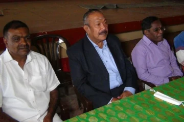 ரணில் விக்ரமசிங்கவை உத்தியோகப்பூர்வ ஜனாதிபதியாக நாட்டு மக்கள் ஏற்கவில்லை!இராதாகிருஷ்ணன் (PHOTOS)
