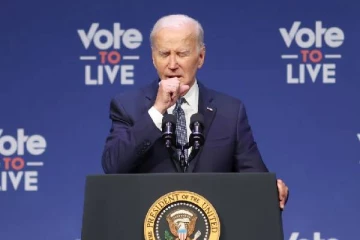 நெருக்கடியின் உச்சம்: ஜோ பைடனுக்கு கோவிட் பாதிப்பு- வெள்ளைமாளிகை அறிவிப்பு