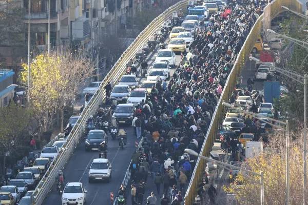 ஈரானில் அரசுக்கு எதிராக தொடரும் போராட்டம் ; 51 பேர் பலி | Anti Protests Continue In Iran 51 People Killed
