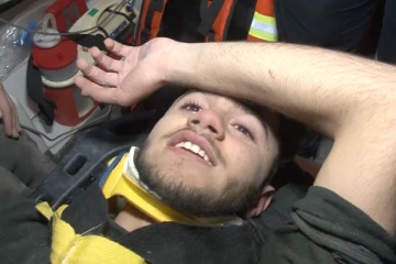 தனது சிறுநீரை தானே குடித்து உயிர் பிழைத்த சிறுவன்! துருக்கியில் மற்றோரு ஆச்சரிய சம்பவம்