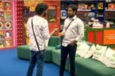 வாவ்.... பிக்பாஸ் வீட்டுக்குள் ரீஎன்ட்ரி ஆகிய சனம்! ஆரியுடன் முட்டி மோதும் ரியோ.... வெடித்த புது பிரச்சினை