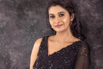 காசு வந்தா காக்கா கூட கலர் ஆகிடும், ஆனா.. பிரியா பவானி ஷங்கர் ஆரம்ப கால லுக் பற்றி போட்ட பதிவு