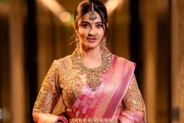 40 வயது கடந்தும் சினேகாவின் பிட்னஸ் - மாதம் ஒரு முறை இதை சாப்பிடுவாராம் | Actress Sneha Fitness Weight Loss Secret