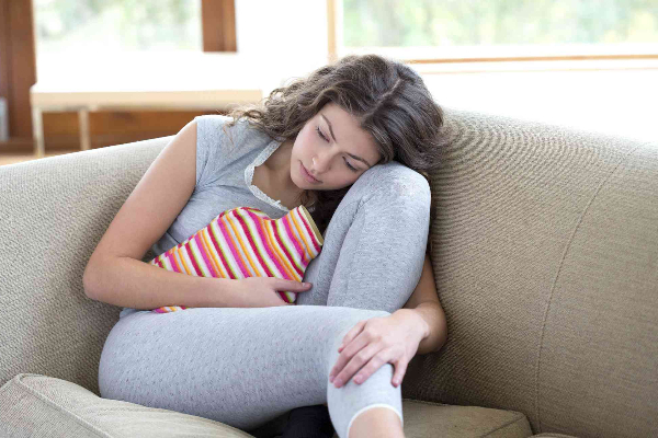 மாதவிடாயின் போது வயிறுவலியால் அவதிப்படுகிறீர்களா? இந்த ஒரே ஒரு பானம் போதும் | 3 Days Menstruation Drink In Tamil