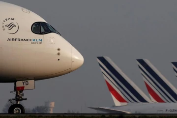 மோசமடையும் சூழ்நிலை... விமான போக்குவரத்தை ரத்து செய்யும் பிரான்ஸ்