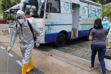 தொழிற்சாலையில் திடீரென சுகயீனமடைந்த 60 பேர்