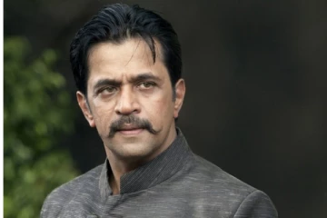 நடிகர் அர்ஜுனின் திருமண புகைப்படத்தை பார்த்துள்ளீர்களா?- அப்போது எப்படி உள்ளாரு பாருங்க