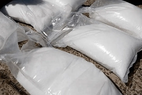 தங்காலையில் லொறி ஒன்றை சோதனையிட்ட பொலிசாருக்கு அதிர்ச்சி | 200 Kg Ice And Heroin Found In Lorry In Tangalle