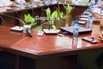 වහාම ක්‍රියාත්මක වන පරිදි ඇමතිවරු තිදෙනෙකුගේ සේවය අත්හිටුවයි..!