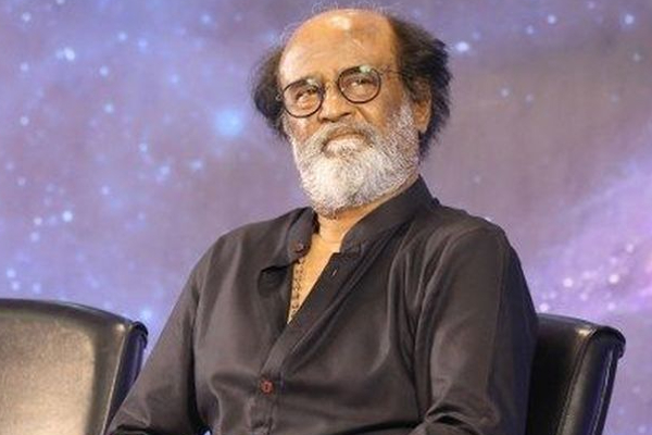 கொடிய விஷ பாம்புடன் நடித்த ரஜினிகாந்த்.. உண்மையை கூறிய இயக்குனர் | Rajinikanth Acted With Venomous Snake