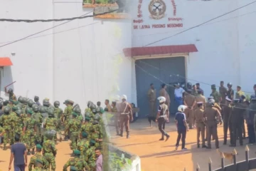 அன்று தமிழர்கள்!.... இன்று சிங்கள அதிகாரிகளை ஆடையின்றி படுகொலை செய்த வெறியர்கள்