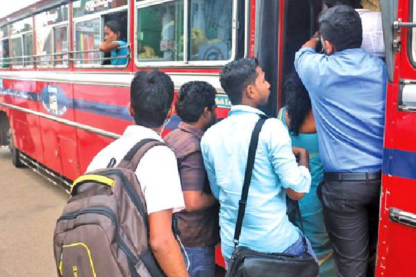யாழில் கூட்ட நெரிசலால் பரிதாபமாக உயிரிழந்த இளைஞர் | A Youth Tragically Died Due To Crowding In Jaffna
