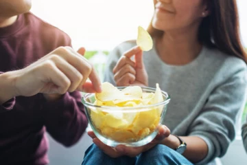 நீங்கள் விரும்பும் ஸ்நாக்ஸ் உங்களைப் பற்றிச் சொல்லும்... எப்படி சாத்தியம்?