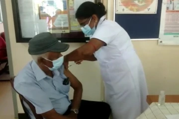 சாவகச்சேரி பிரதேச மக்களுக்கு கொவிட்-19 தடுப்பூசி போடும் நடவடிக்கை ஆரம்பம்