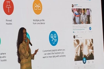 என் அப்பாவுக்கு தமிழில் எழுத தெரியாது! மேடையில் மகள் சவுந்தர்யா ரஜினிகாந்த் பேச்சு