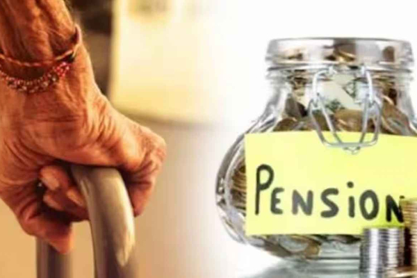 கொழும்பில் பதற்றம் : போராட்டத்தில் குதித்த ஓய்வுபெற்ற இராணுவ வீரர்கள் | Retired Military Personnel Protest Near Parliament