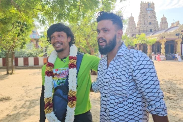 யாழில் இருந்து 25 மாவட்டங்களுக்கும் இளைஞன் ஒருவர் நடைபயணம்