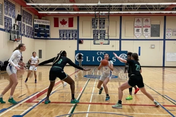 கனடாவில் பெண்கள் விளையாட்டுக்களில் ஈடுபடுவதில் வீழ்ச்சி