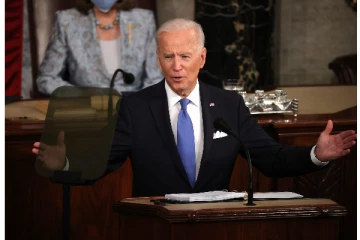 ஊடகவியலாளரை திட்டிய அமெரிக்க ஜனாதிபதியால் சர்ச்சை